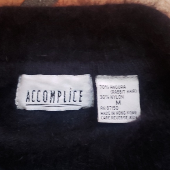 Black Angora cap sleeve sweater - Picture 2 of 2